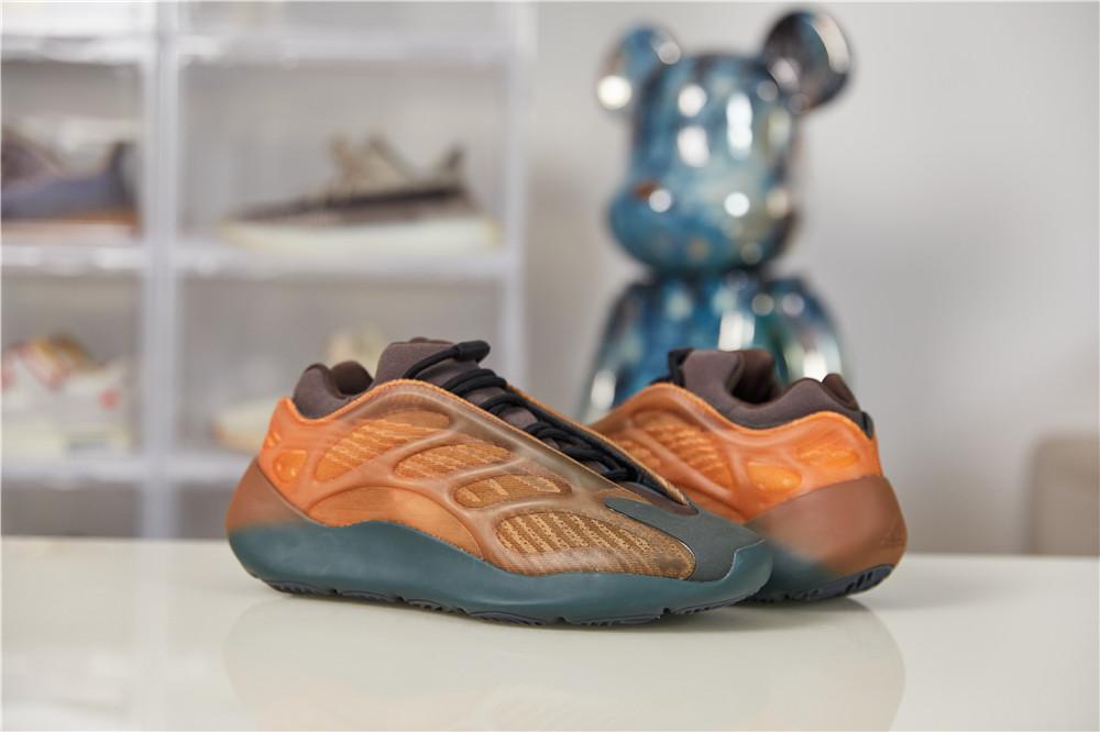 Pk God yeezy 700 V3 copper fade retail materials ready to ship